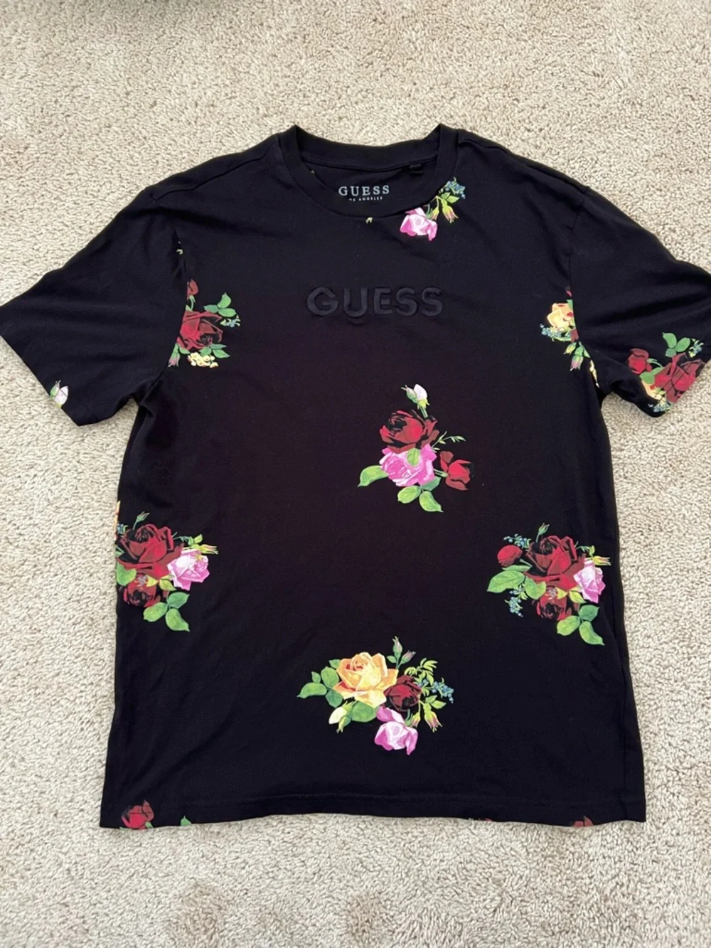 GUESS Floral Short Sleeve Shirt Men's Medium Black Crew Neck Logo Los Angeles - Picture 1 of 5